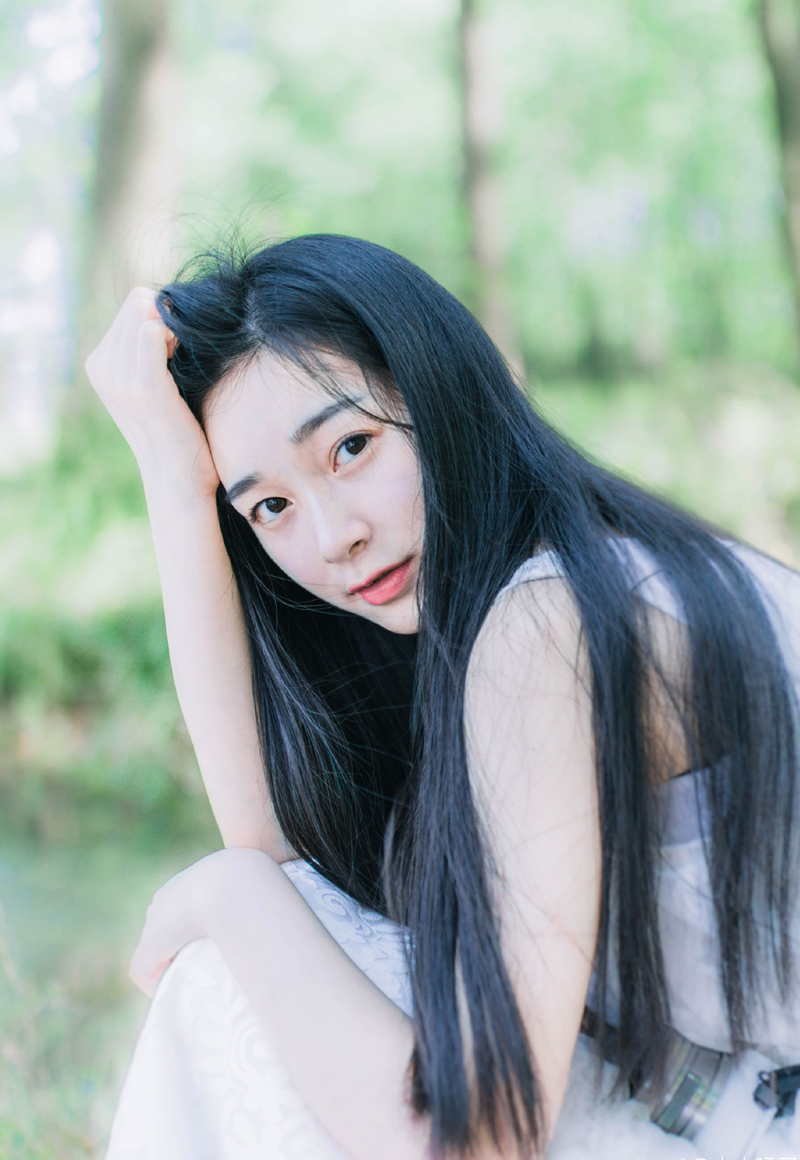 真正的友谊，不是花言巧语，而是关键时候拉你的那只手。